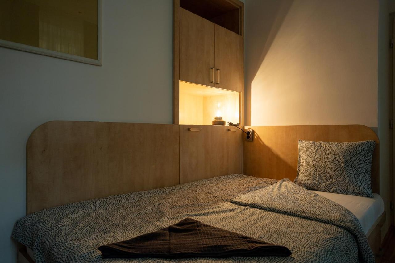 Emerald Suite With Free Parking Budapest Esterno foto