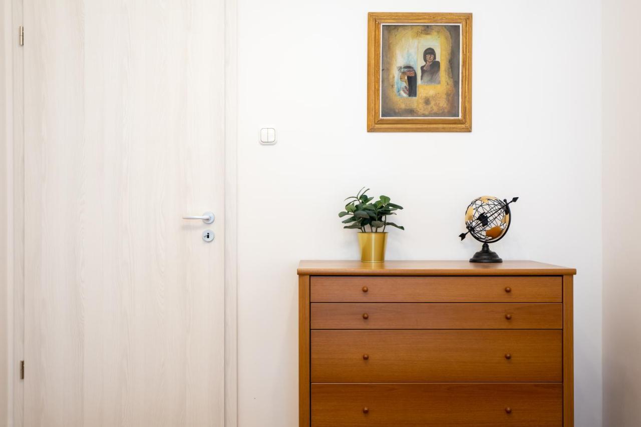Emerald Suite With Free Parking Budapest Esterno foto