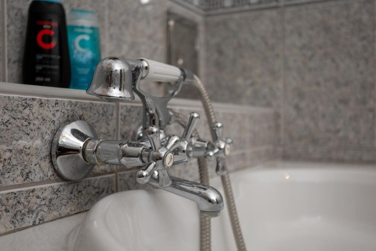 Emerald Suite With Free Parking Budapest Esterno foto