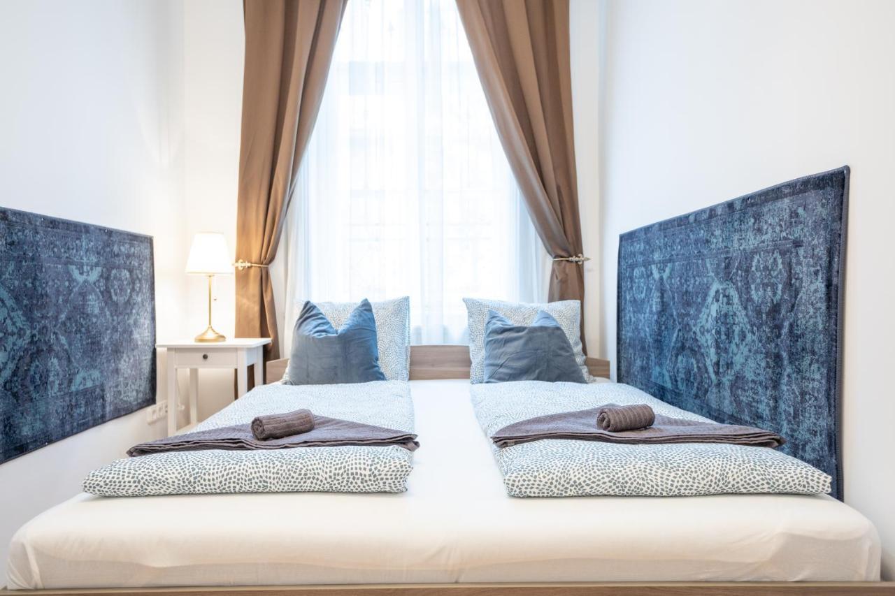 Emerald Suite With Free Parking Budapest Esterno foto