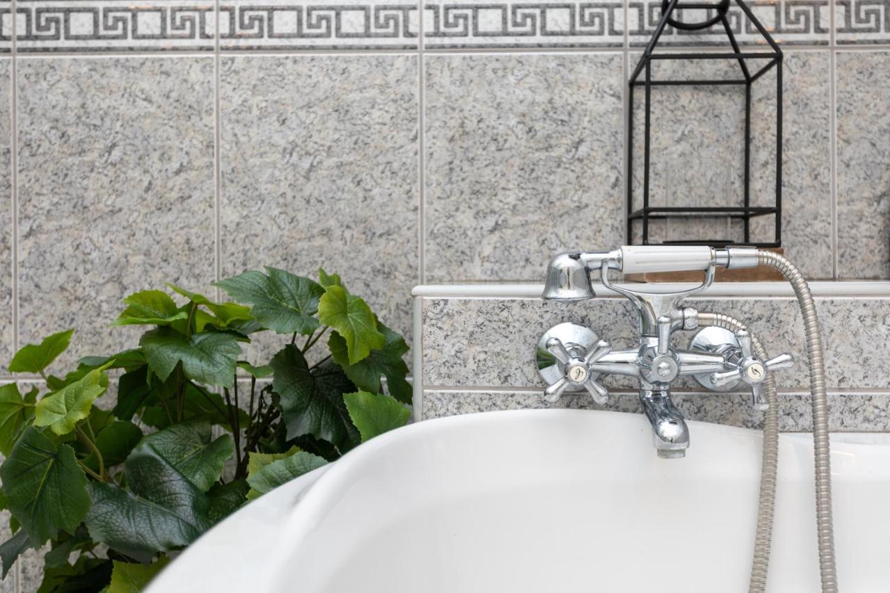 Emerald Suite With Free Parking Budapest Esterno foto
